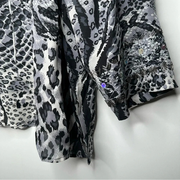 Victor Costa Silk Embellished Animal Print Blouse Size 3X - Picture 6 of 9